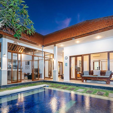 Mahayana Villa Batu Belig - Close To The Beach Canggu Dış mekan fotoğraf